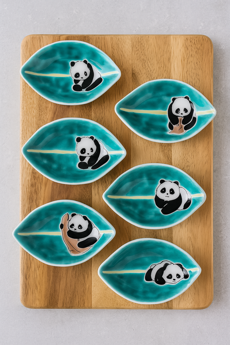 JAPANESE KUTANI PORCELAIN SMALL PLATE, BAMBOO & PANDA MOTIF