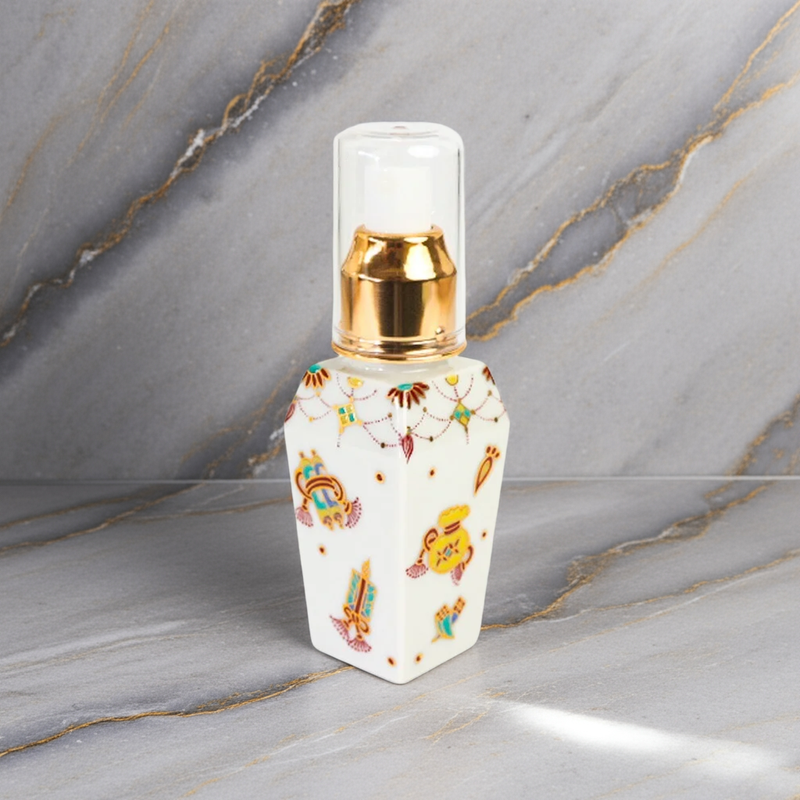 KUTANI WARE SPRAY BOTTLE TAKARA DZUKUSHI