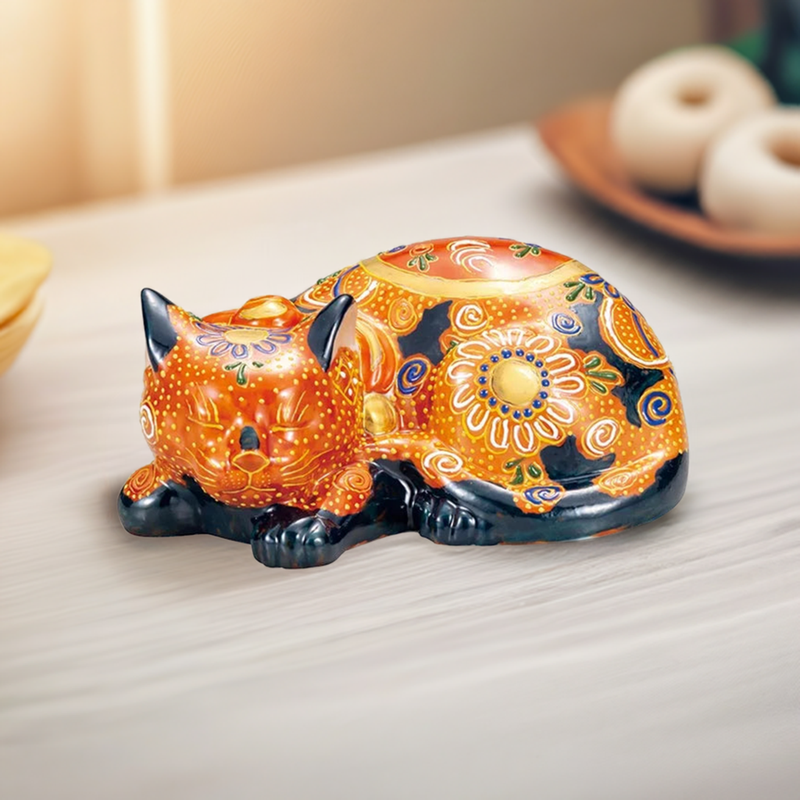 KUTANI WARE SLEEPING CAT(MANEKI NEKO) NAVY BLUE