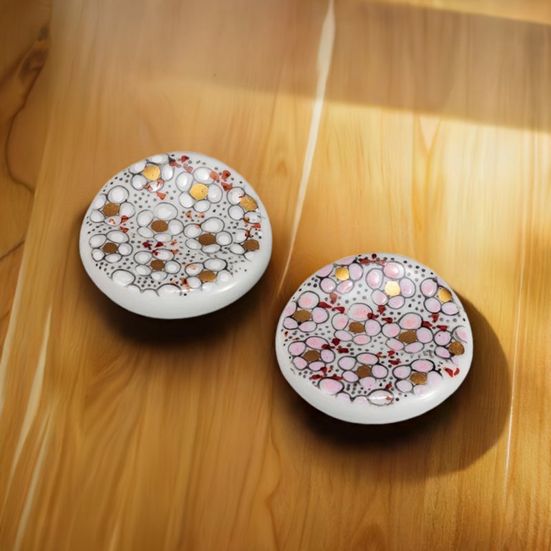 KUTANI WARE CHOPSTICK RESTS UMEZUME