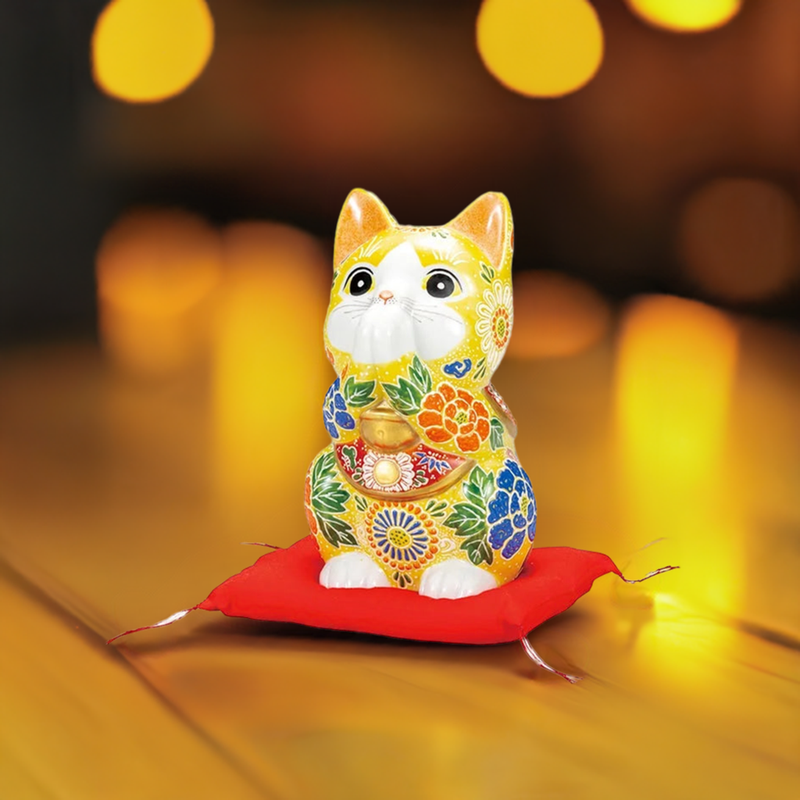 KUTANI WARE PRAYER CAT (MANEKI NEKO) YELLOW MORI