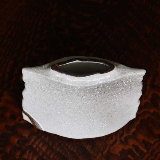 KUTANI WARE JAPANESE FLAT HENKO VASE – SNOW & TWO SPARROWS DESIGN BY TOSHITO NAKAMURA