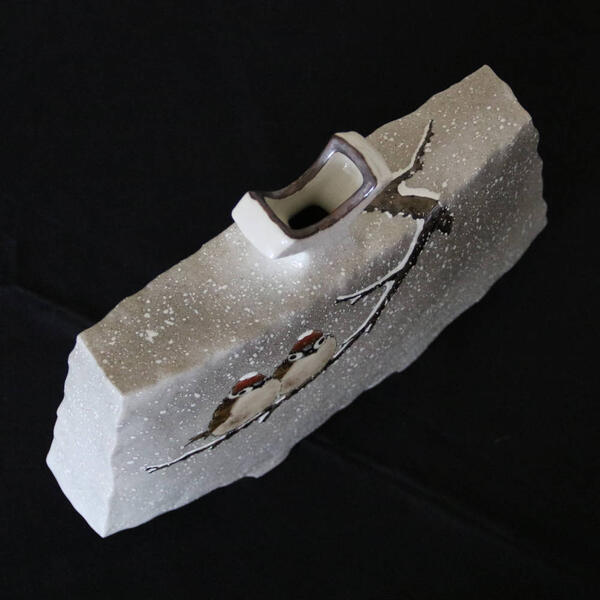 KUTANI WARE PORCELAIN HENKO VASE – SNOW AND SPARROW FAN MOTIF