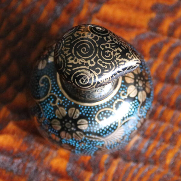 KUTANI JAPANESE SOY SAUCE DISPENSER AOCHIBU