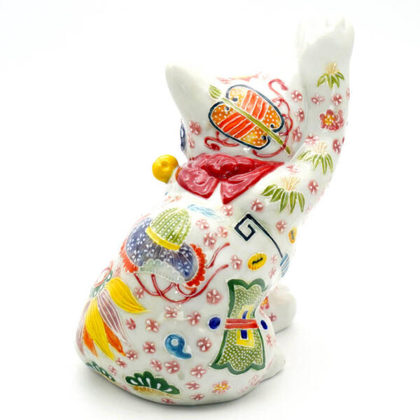 JAPANESE KUTANI WARE MANEKI NEKO LUCKY CAT – RIGHT PAW RAISED FOR WEALTH, SITTING POSE BY KUNIKO SHIMONO