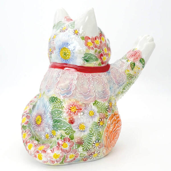 JAPANESE KUTANI WARE MANEKI NEKO LUCKY CAT – RIGHT PAW RAISED FOR WEALTH, HAND-PAINTED ITCHIN FLORAL DESIGN WITH PINK APRON BY KUNIKO SHIMONO