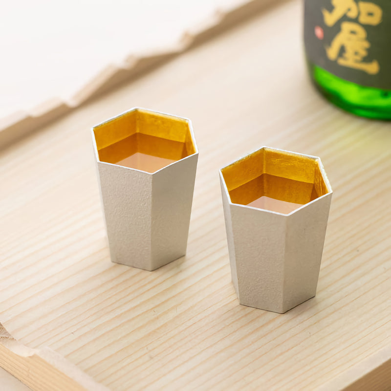 NOUSAKU GUINOMI SAKE CUP SET OF 2 – “ROKU” WITH GOLD LEAF FINISH
