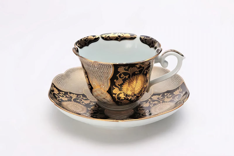 ARITA COFFEE CUP BLACK GROUND TEACUP WITH GOLD CHRYSANTHEMUM DESIGN/ TOKUKŌ KILN