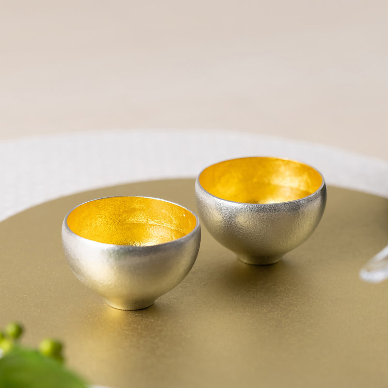 NOUSAKU GUINOMI “MADOKA” SAKE CUP SET OF 2 – GOLD LEAF FINISH